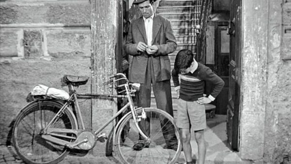 Escena le "O ladrón de bicicletas"